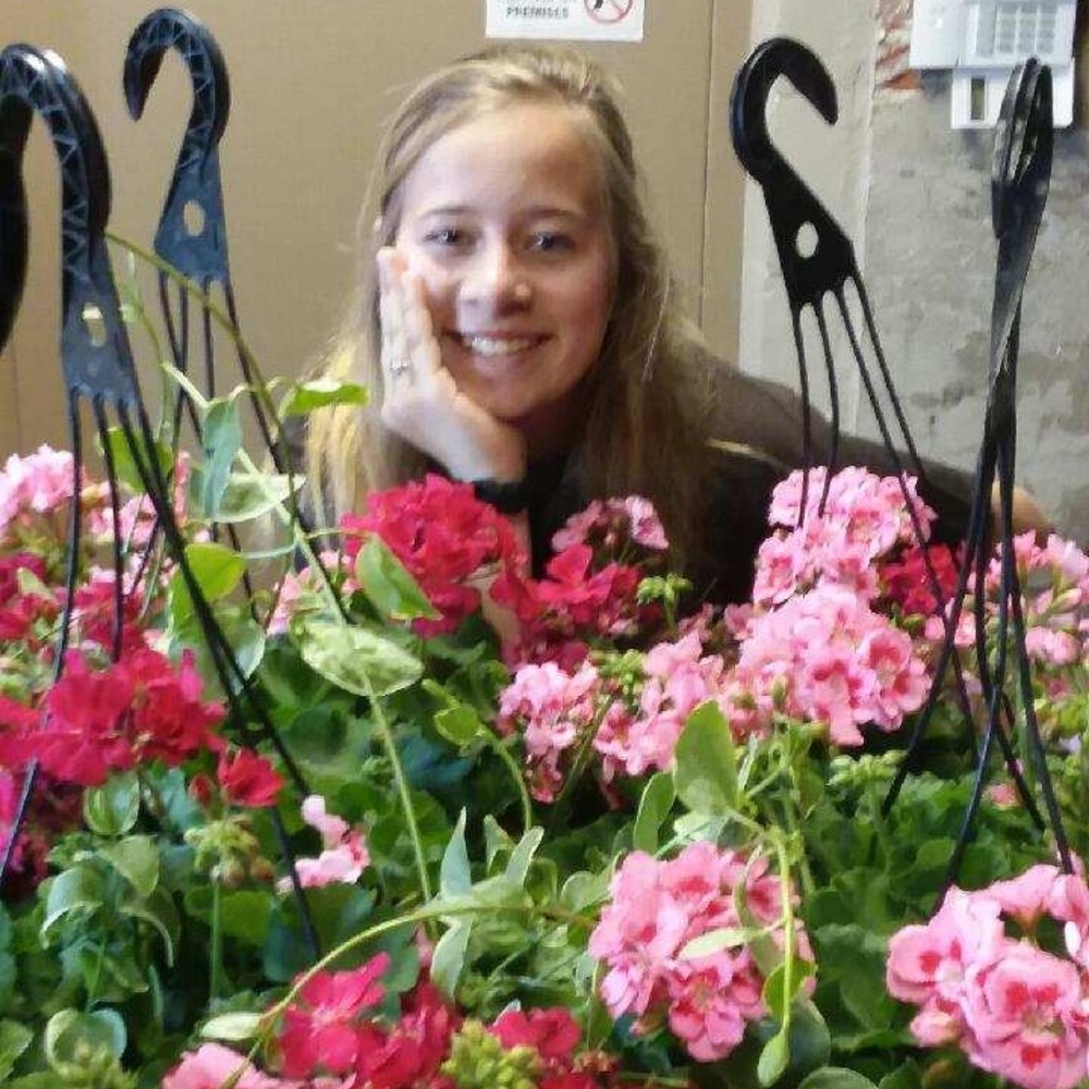 Meet your Posher, Tiff